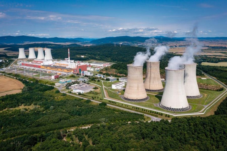 Jaderná elektrárna Mochovce na Slovensku